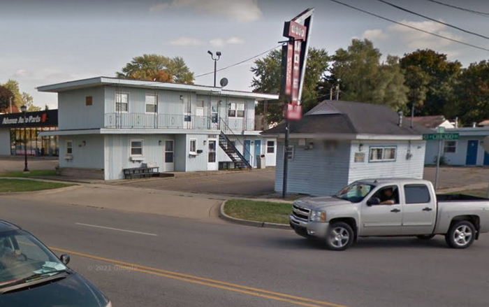 Wood Motel - 2013 Photo (newer photo)